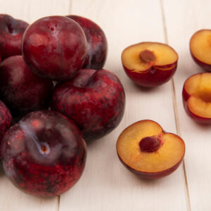 Ciruelas rojas caja 2k